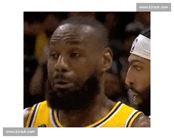 NBA赛场激情四溢 最新比分快报让你第一时间掌握比赛动态